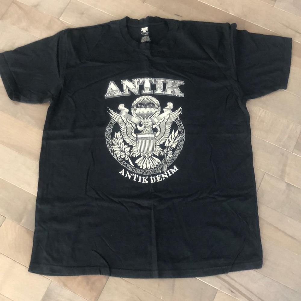 Men’s T-shirt